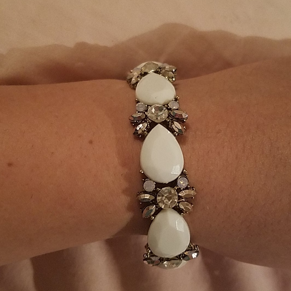 Charming Charlie NWT Stretch Bracelet